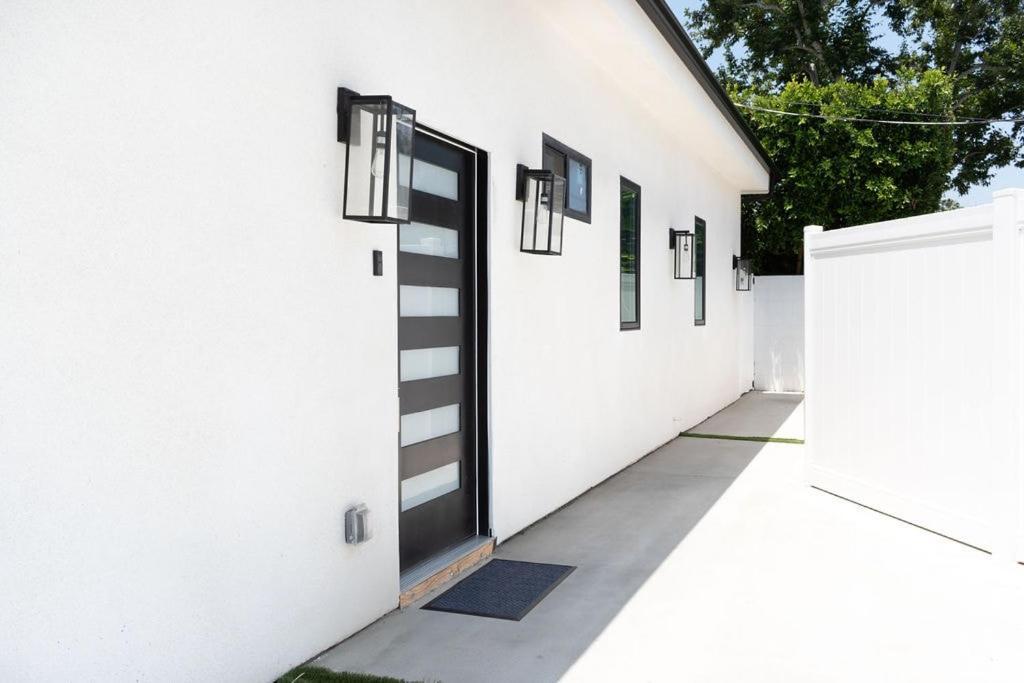 New 2br Family Nr Universal Holiday home Los Angeles